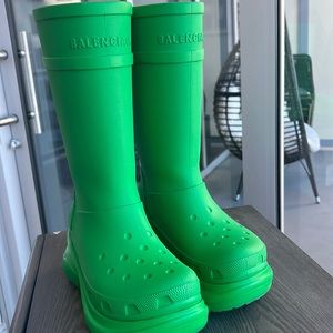 WOMEN'S CROCS BOOT IN GREEN BALENCIAGA Size 39/ US 9